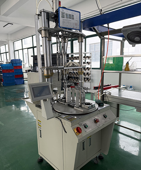 EQUIPMENT 03